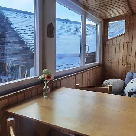 Apartment 1 Bedroom In Capolago Maloja